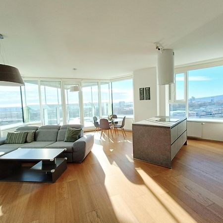 Sag Panorama Apartment 3 Rooms 19Th Floor Great View Free Parking Bratislava Bagian luar foto