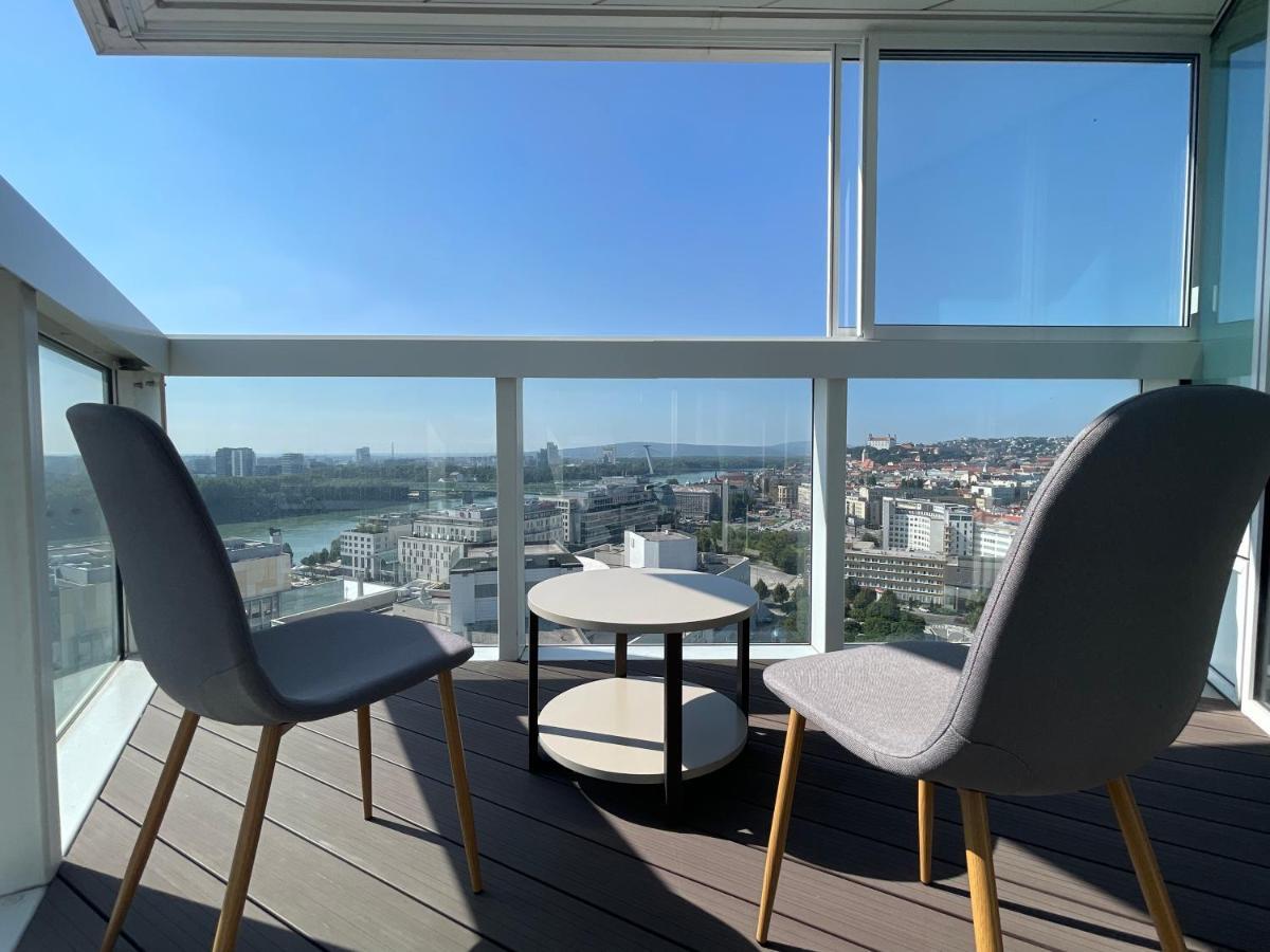 Sag Panorama Apartment 3 Rooms 19Th Floor Great View Free Parking Bratislava Bagian luar foto
