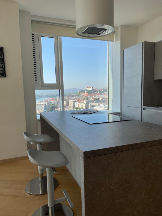 Sag Panorama Apartment 3 Rooms 19Th Floor Great View Free Parking Bratislava Bagian luar foto